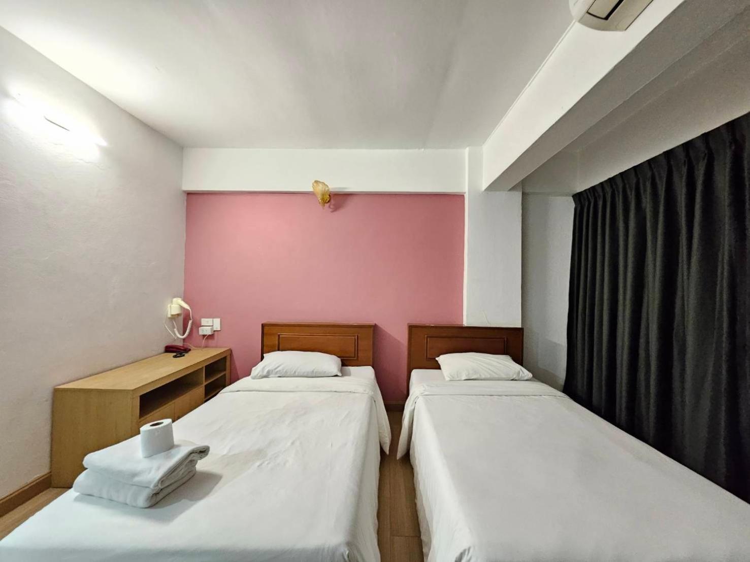 Crown Bts Nana Hotel Bangkok Kültér fotó